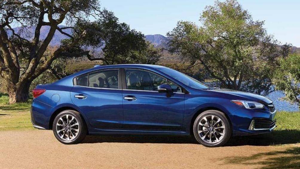 10. Subaru Impreza 2021 (giá khởi điểm: 18.795 USD, điểm an toàn: 9,8/10)