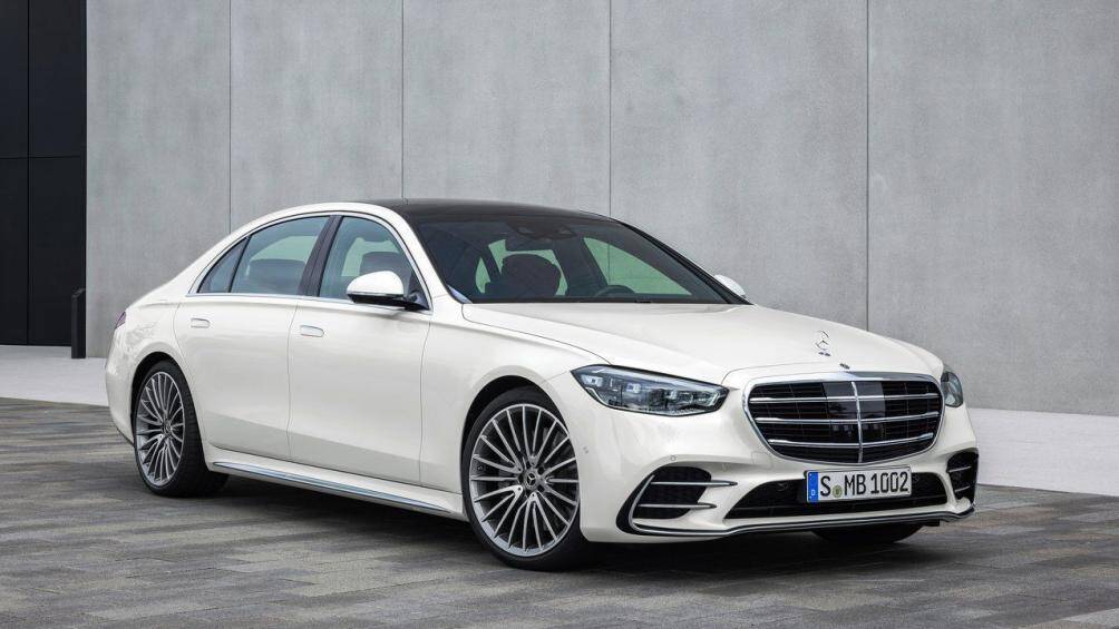 3. Mercedes-Benz S-Class 2021 (giá khởi điểm: 109.800 USD)