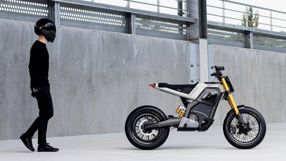 Một hãng xe nhỏ tại Pháp có tên DAB Motors đã giới thiệu đến công chúng một phiên bản concept tuyệt đẹp của xe điện hai bánh mang tên Concept-E