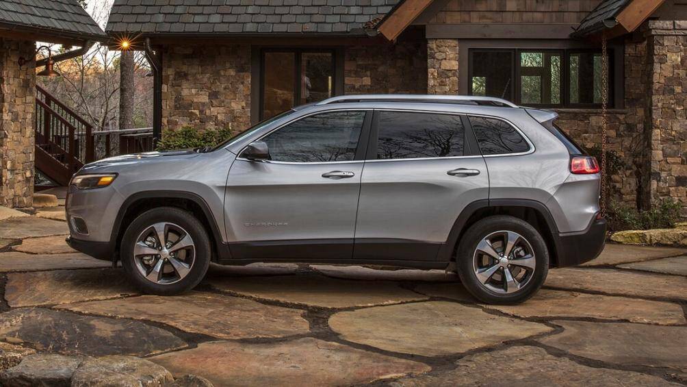 Jeep Cherokee nhiều khả năng sẽ được nhập từ Mỹ, giống với các mẫu Jeep khác