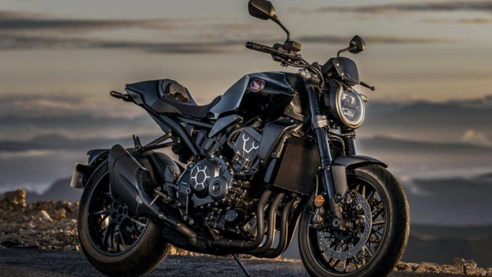 7. Honda CB1000R (giá: 16.015 USD)