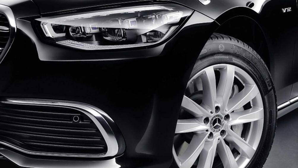 Theo một số nguồn thông tin, giá khởi điểm cho một chiếc Mercedes-Benz S680 Guard là khoảng 547.400 Euro (Tương đương 650.000 USD)