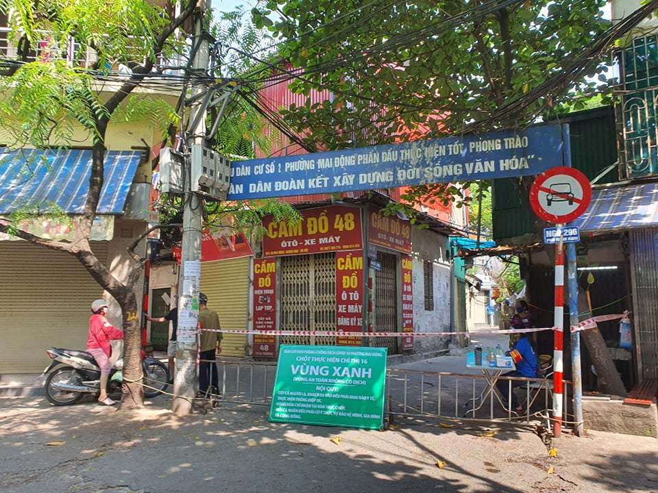 Tại các "vùng xanh" này, tất cả người lạ ra vào đều phải khai báo y tế, thực hiện nghiêm nguyên tắc 5K, người vận chuyển hàng hóa đến chỉ được giao tại bàn chốt trực, không đưa trực tiếp vào nhà dân.