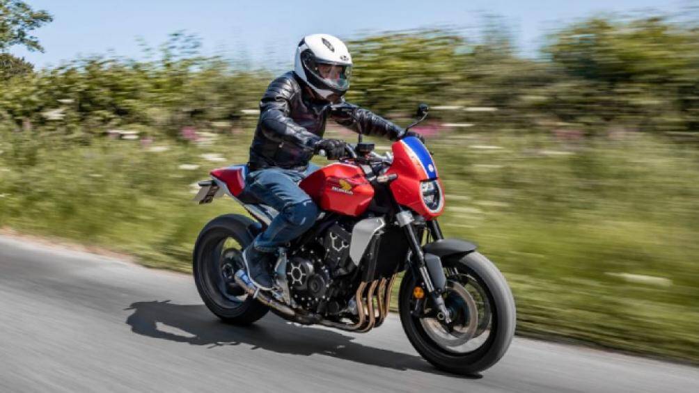 Nhằm đem tới phong cách mới về diện mạo, phiên bản Honda CB1000R 5Four 2021 dựa trên CB1000R vốn có đã được tung ra thị trường với số lượng giới hạn