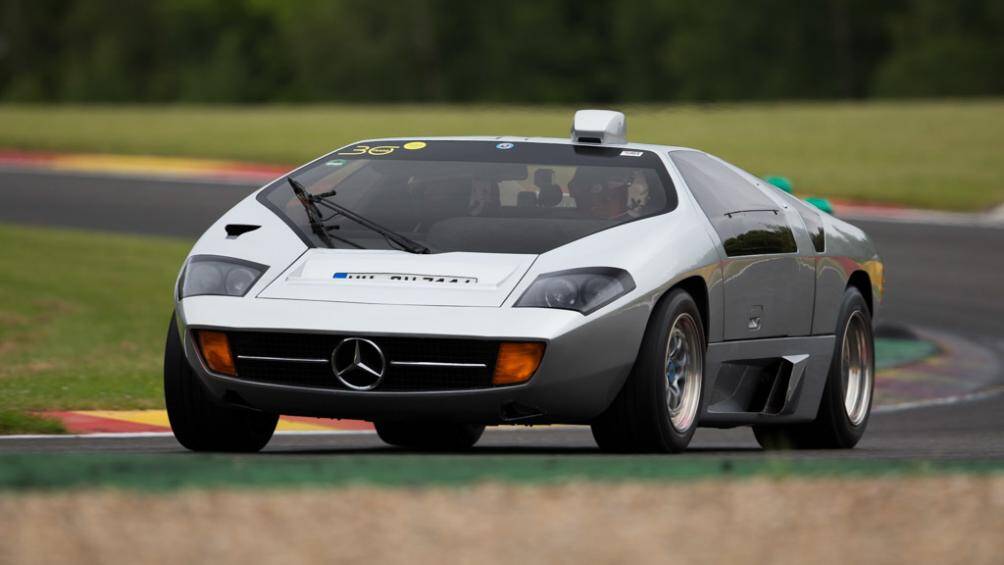 5. Isdera Imperator 108i