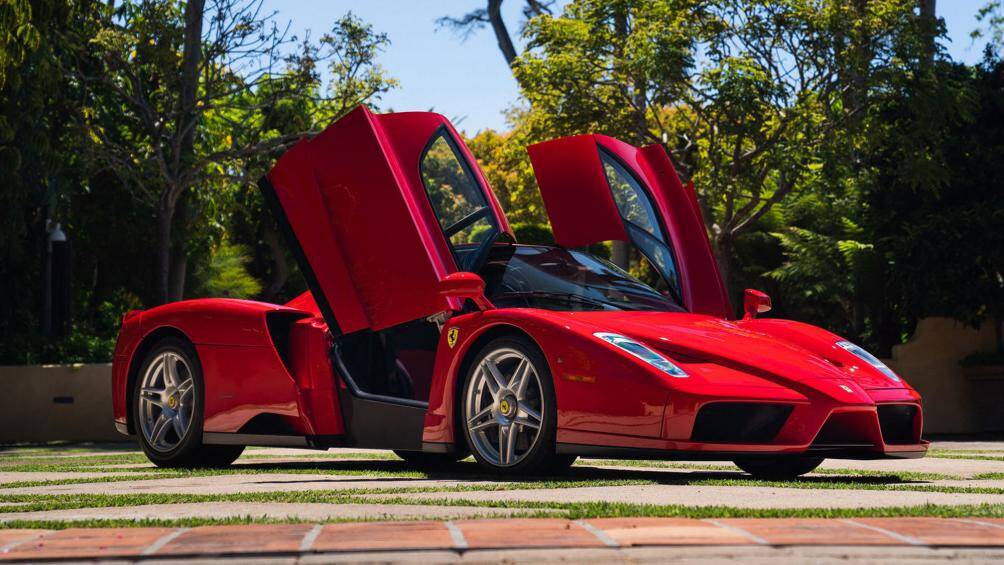 9. Ferrari Enzo (giá: 700.000 USD)