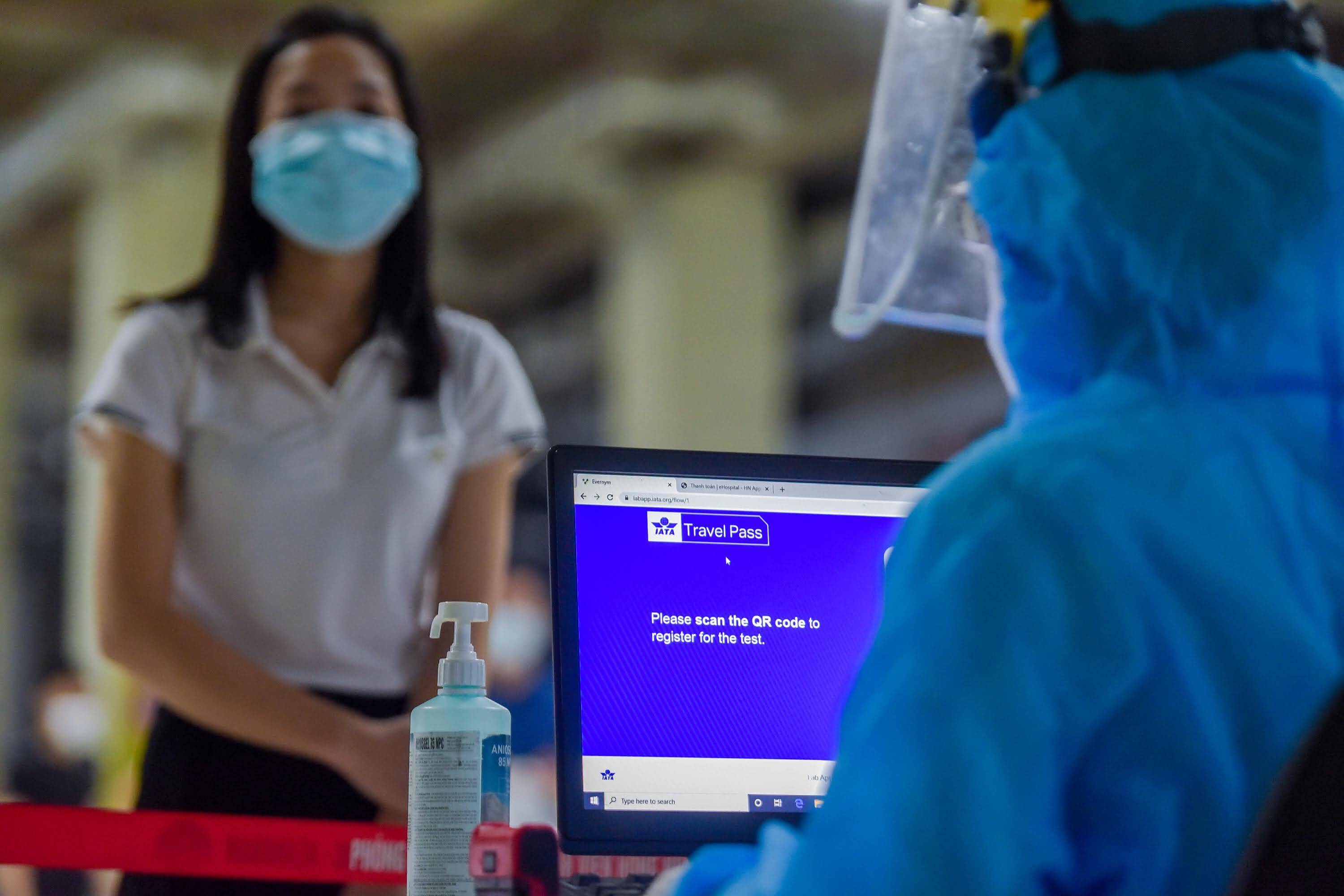 Kết quả thử nghiệm cho thấy, hành khách thực hiện các quy trình một cách nhanh chóng và dễ dàng, từ bước tạo hồ sơ cá nhân số trên ứng dụng, điền thông tin chuyến bay để được cập nhật yêu cầu dịch tễ tại điểm đến, xét nghiệm Covid-19 tại các bệnh viện thuộc hệ thống Bệnh viện Đa khoa Hồng Ngọc đạt tiêu chuẩn xét nghiệm được Bộ Y tế cấp phép và thuộc danh sách phòng thí nghiệm được IATA chỉ định; nhận kết quả điện tử trên ứng dụng thể hiện tình trạng bay "OK to travel" và chia sẻ với hãng hàng không trước khi bắt đầu hành trình.