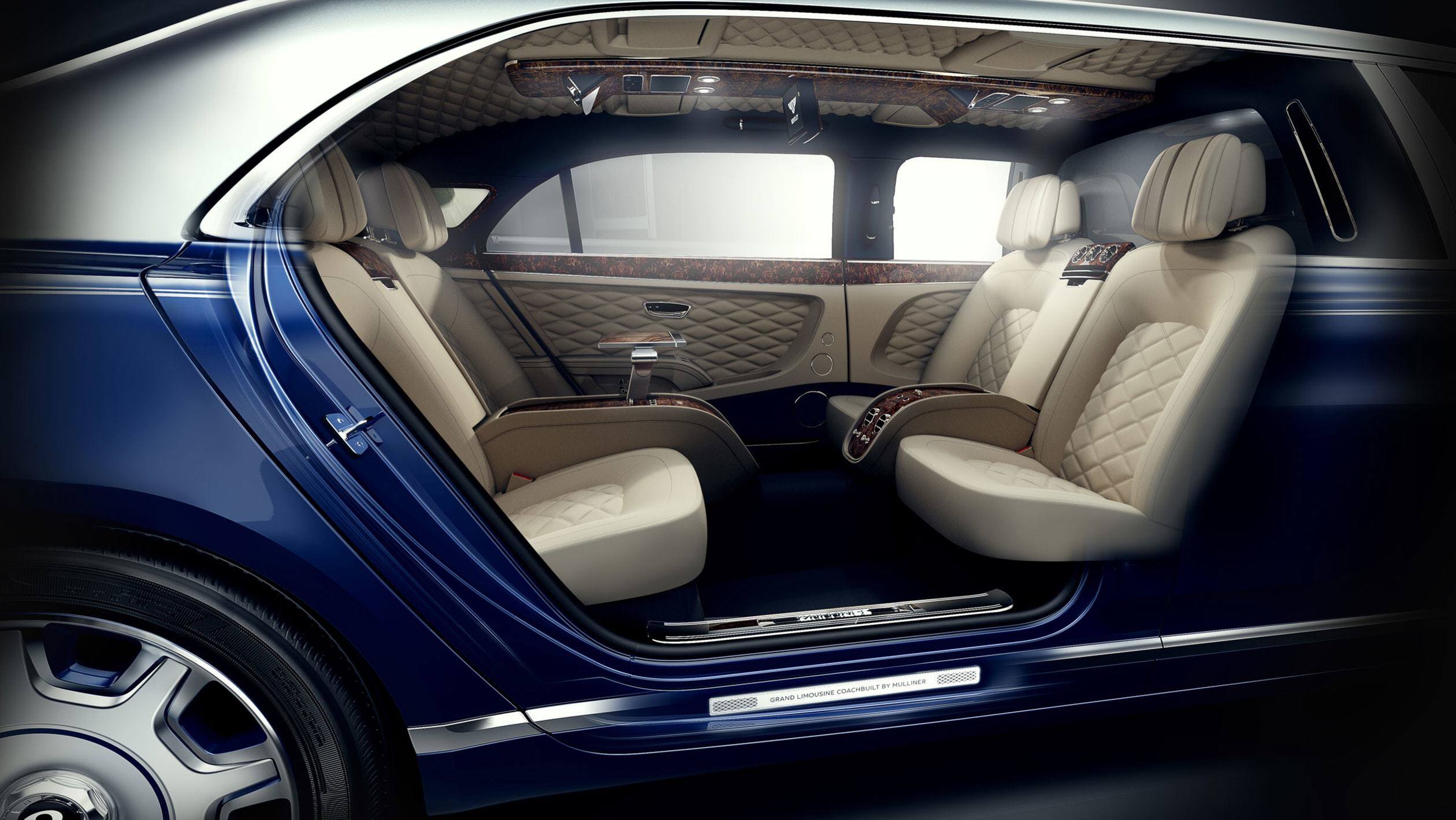 Hệ thống điều hòa trên Mulsanne Grand Limousine cũng rất đặc biệt cho phép mỗi hành khách trong số 4 người đều có thể tùy chỉnh nhiệt độ vị trí ngồi của mình