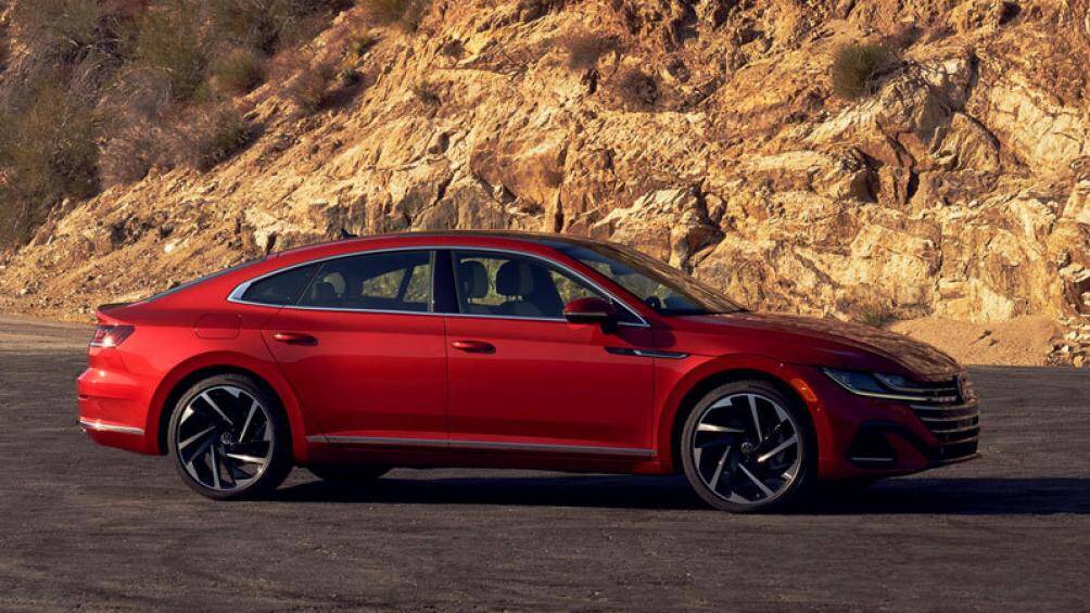 7. Volkswagen Arteon (doanh số: 14.821 chiếc, chiếm 4% thị phần)