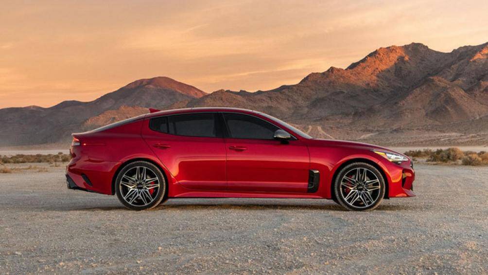 9. Kia Stinger (doanh số: 12.520 chiếc, chiếm 3,4% thị phần)