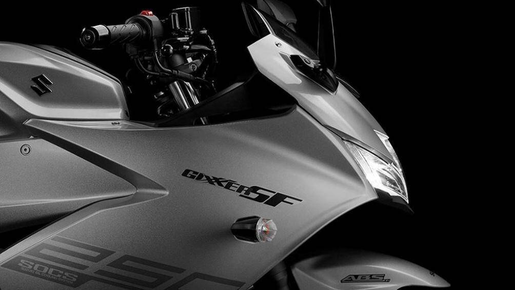 Theo công bố từ nhà sản xuất, trọng lượng ướt của Suzuki Gixxer SF 250 là 160 kg, và mức tiêu thụ nhiên liệu đạt 3,47 l/100km