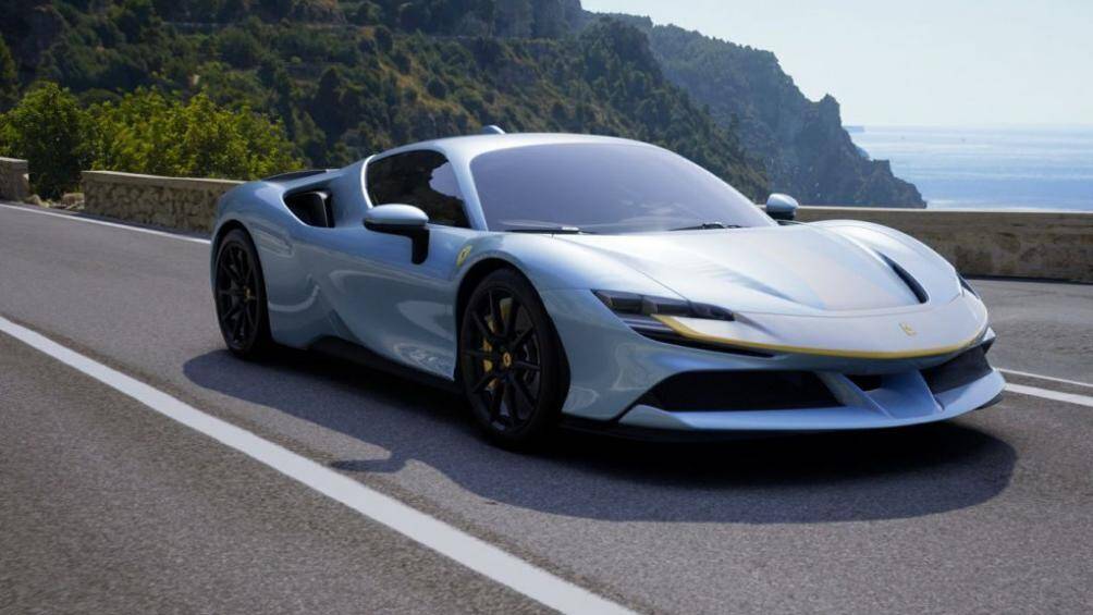 6. Ferrari SF90 Stradale (340 km/h)