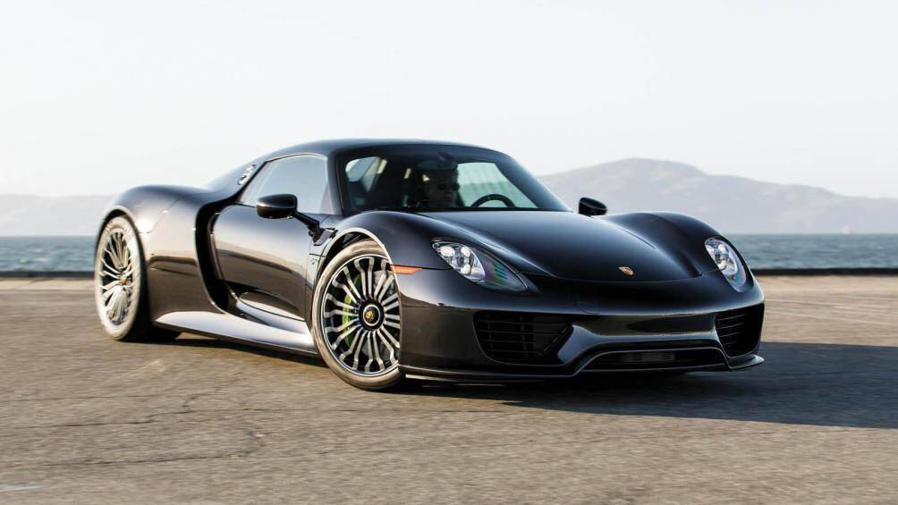 7. Porsche 918 Spyder (340 km/h)