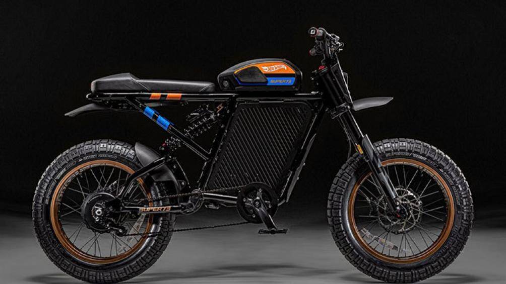 Mẫu xe đạp điện Hot Wheels X Super73-RX bắt mắt của Mỹ có khả năng kết nối toàn diện với điện thoại thông minh, xe được bán hết chỉ trong vòng 24 giờ