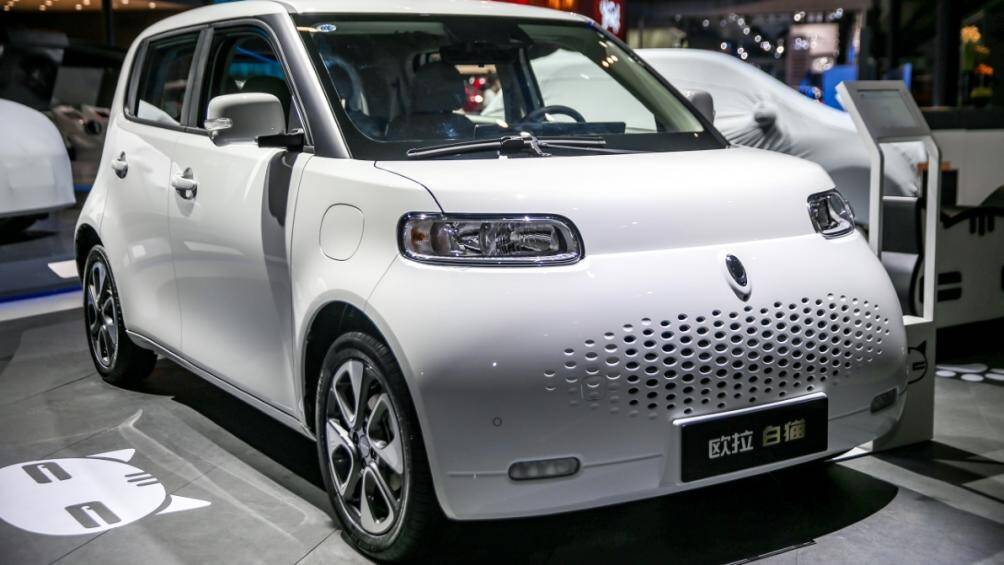 Diện mạo cũng dễ nhận diện, nhất là cụm đèn pha khiến người xem hình dung ra đôi mắt của một chú mèo đáng yêu