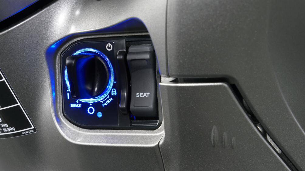 Hệ thống khóa thông minh - SMART Key với chức năng báo động hữu ích cho khách hàng