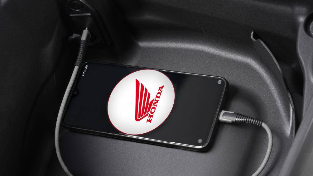 Hộc đựng đồ được trang bị thêm cổng sạc USB loại C tiện lợi