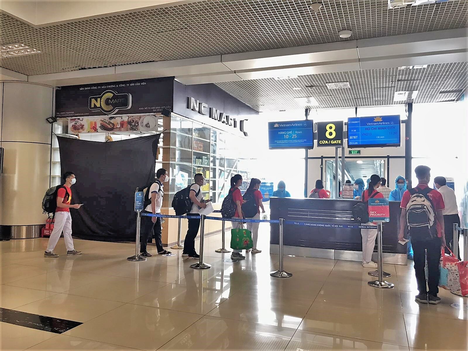 Lực lượng y tế sẽ tham gia phòng chống dịch theo phân công của cơ quan chức năng, như xét nghiệm, điều trị bệnh nhân Covid-19, quản lý khu cách ly, tiêm chủng vắc xin. Trong đó, hàng trăm bác sĩ, chuyên gia y tế có năng lực chuyên môn cao, giàu kinh nghiệm thuộc nhiều khoa khác nhau sẽ tham gia vận hành bệnh viện điều trị bệnh nhân Covid-19 mức nặng.
