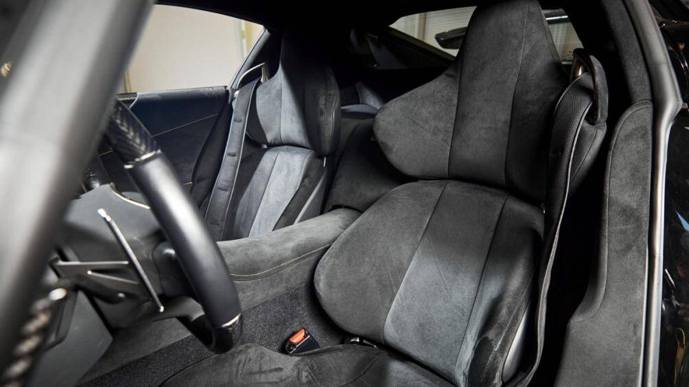 Hơn nữa, tại thời điểm được đem đi đấu giá xe mới chỉ chạy được 1.500 km do đó nó càng có giá trị