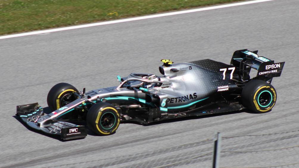 1. Mercedes-AMG F1 W10