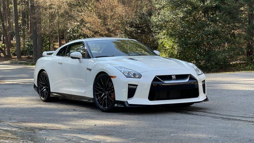 3. Nissan GT-R