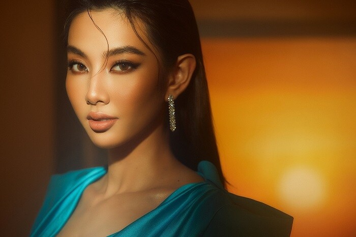 Thùy Tiên cho biết, cảm giác chuẩn bị đến chặng đường mới của cô là nôn nao với nhiều hoài bão, hy vọng. "Tôi sẽ cố gắng 1000% sức lực sắp tới", người đẹp sinh năm 1998 tâm sự.