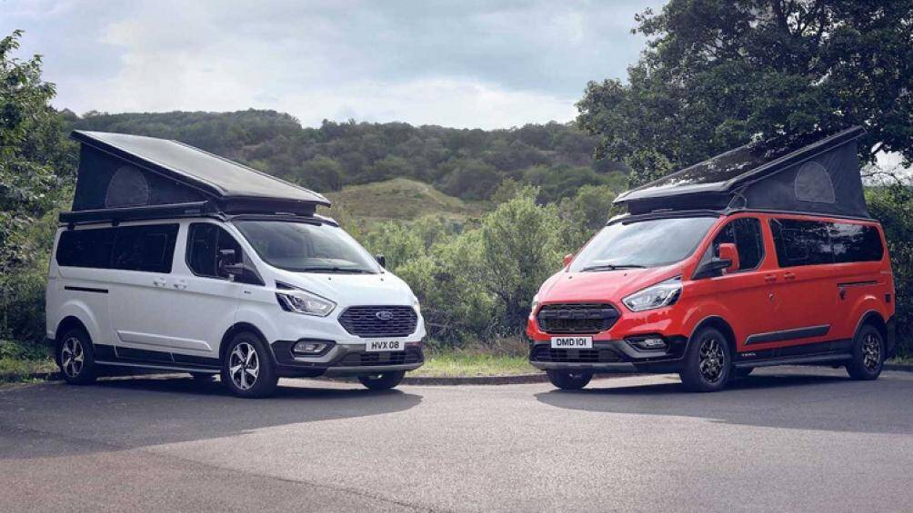 Mẫu nhà di động Ford Transit 2021 có 2 biến thể, gồm Active và Trail với đôi chút khác biệt ở phong cách ngoại thất