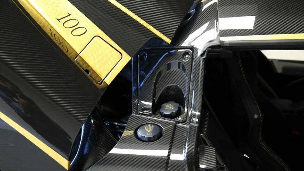 Đây là chiếc xe thương mại thứ 100 mà Koenigsegg đã sản xuất nhằm đánh dấu chặng đường 10 năm hoạt động của hãng