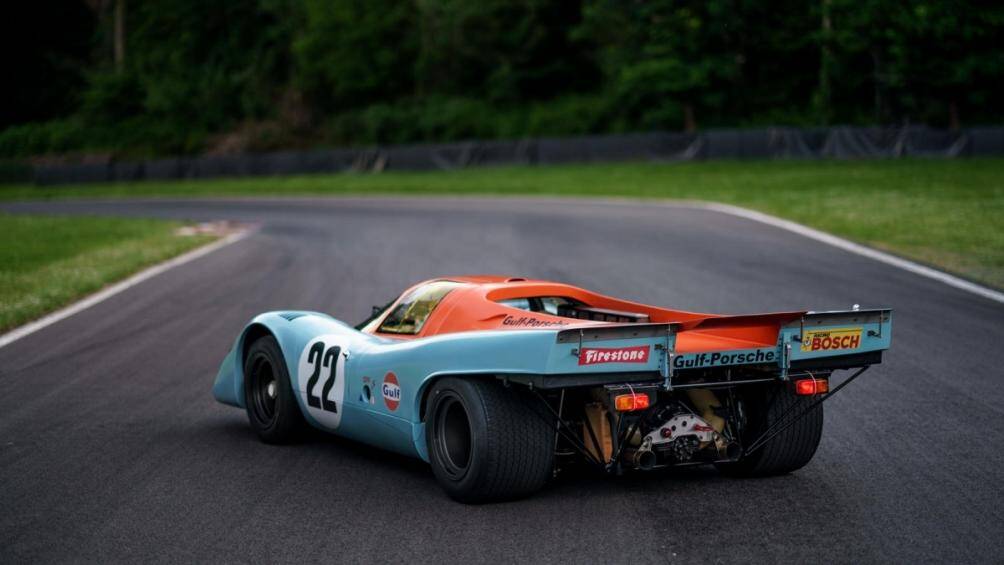 Hiện tại, chiếc xe đang tìm kiếm chủ nhân mới sau một khoảng thời gian dài nằm trong một bộ sưu tập Porsche