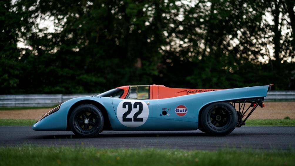 Và những người đam mê xe vẫn nhớ đến bộ phim vì qua các cảnh quay đua xe ngoạn mục