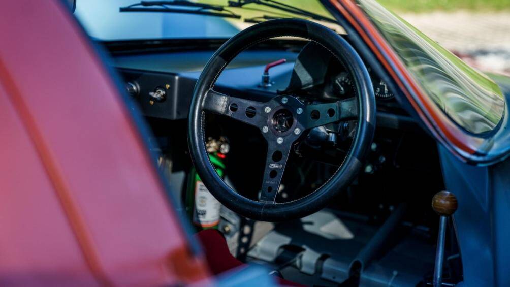 Sau khi được sử dụng trong phim "Le Mans", chiếc 917K này đã được hãng Porsche mang về tu sửa và đổi khung thành một chiếc 917 Spyder