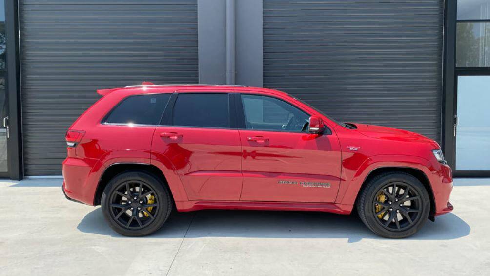 8. Jeep Grand Cherokee Trackhawk 2021
