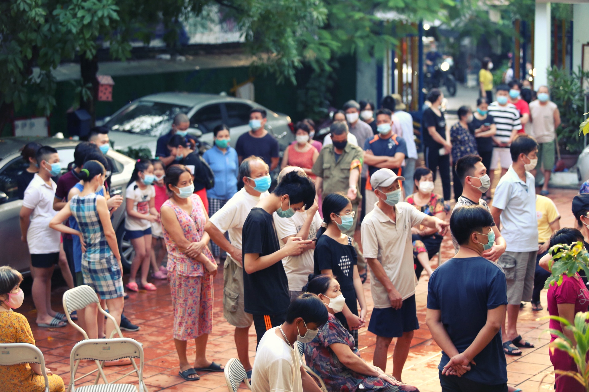 Mọi người mong rằng đây là biện pháp hỗ trợ Hà Nội nhanh chóng dập được dịch Covid-19.