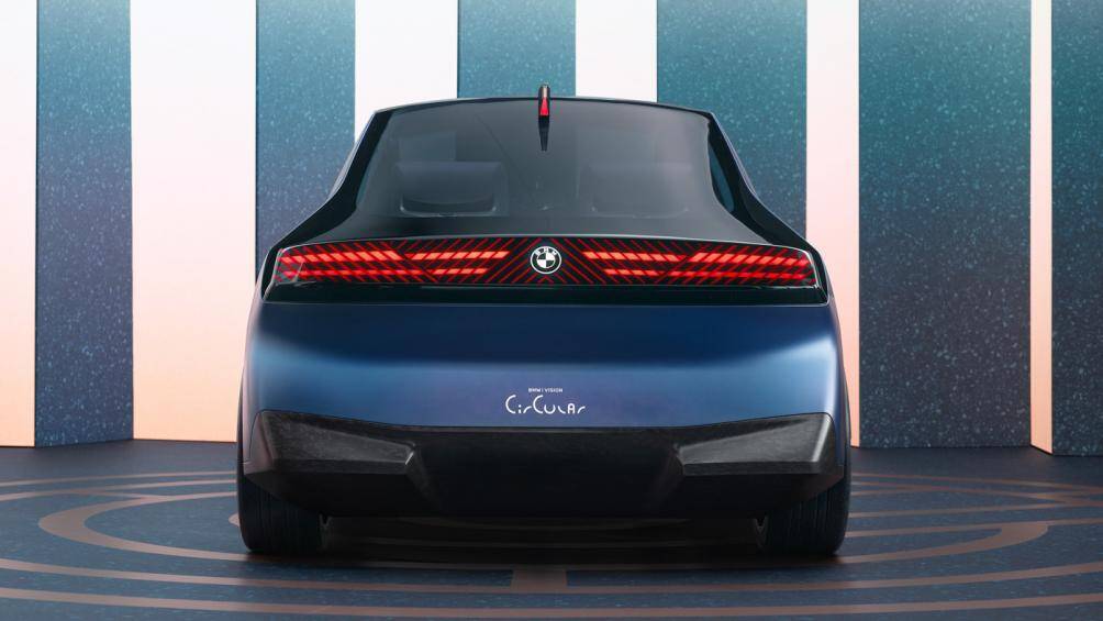 Toàn bộ chiếc xe được làm từ vật liệu có thể tái chế khi hết tuổi thọ sử dụng