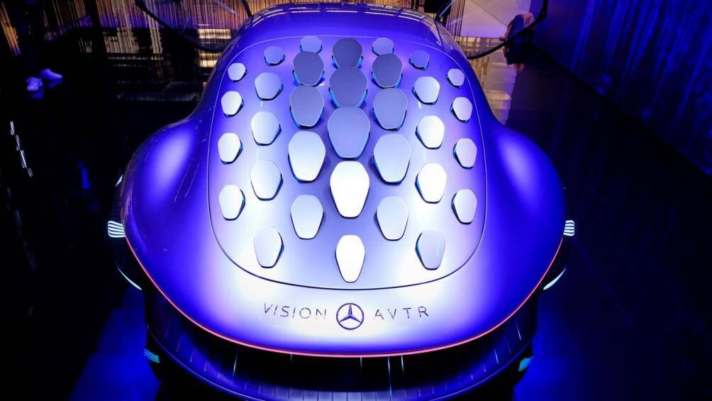 Hệ thống pin có thể được sạc lại chỉ trong 15 phút và đi được khoảng 700 km cho mỗi lần sạc