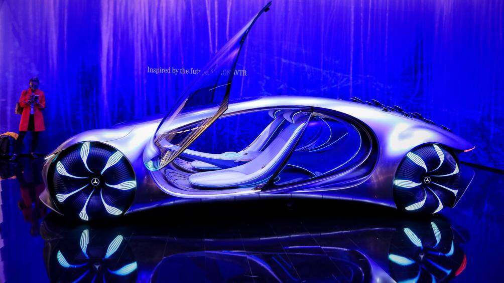 Vision AVTR hoàn toàn không có sự hiện diện của vô-lăng, với ý tưởng rằng đây là một chiếc xe tự lái và sẽ không cần tới sự can thiệp của con người