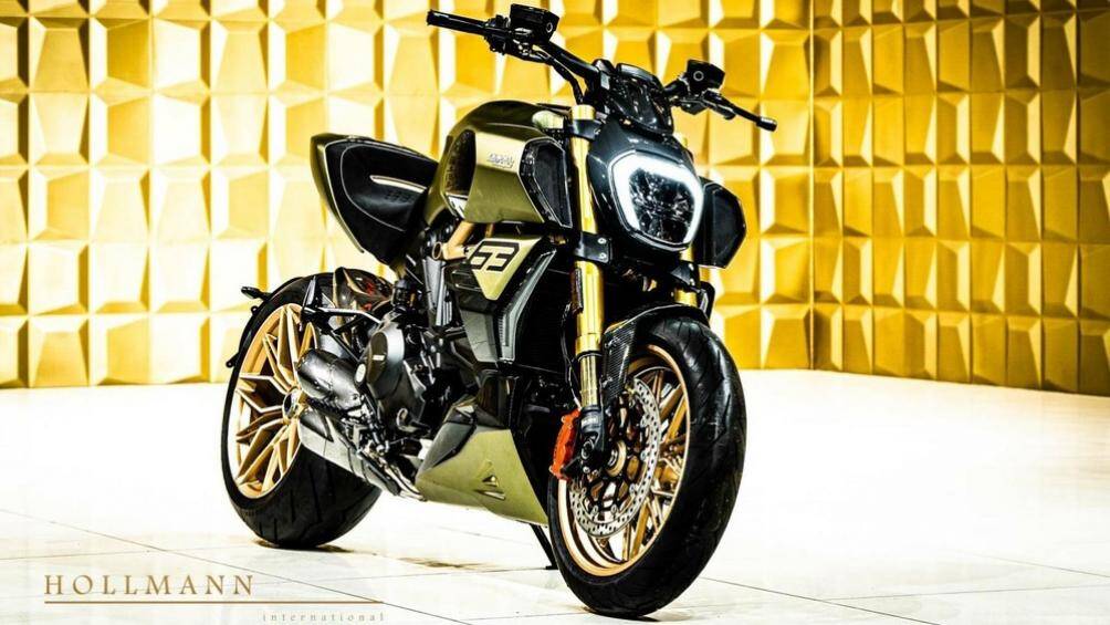 Một chiếc xe Ducati Diavel 1260 Lamborghini tại Đức được chào bán với số tiềnkỷ lục, tới 104.720 Euro (tương đương 2,8 tỷ đồng)