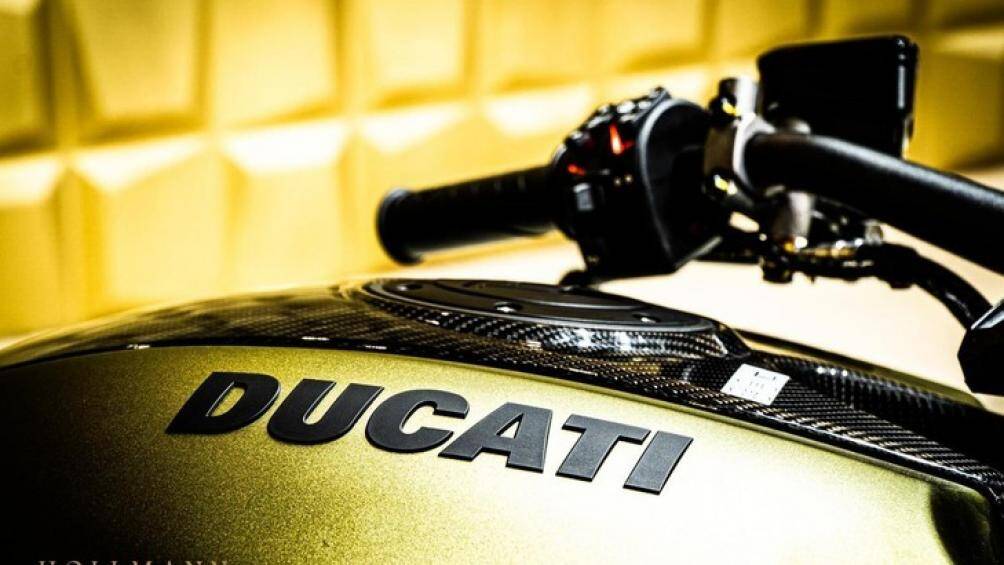 Siêu mô tô Ducati Diavel 1260 Lamborghini nhanh chóng gây ấn tượng với nước sơn xanh quân đội bắt mắt