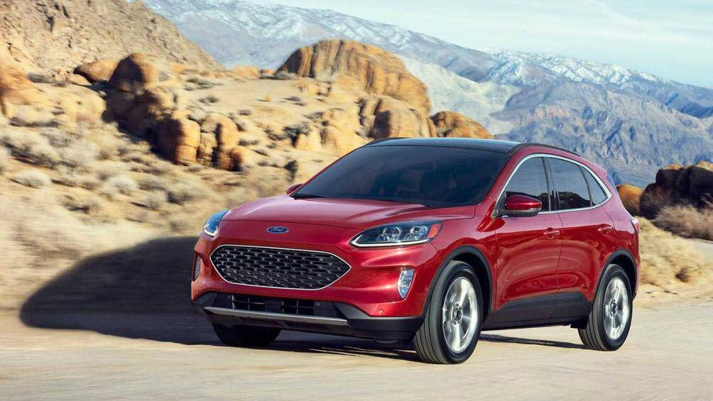 9. Ford Escape (Ford Escape tiêu hao 10,2L/100km trong thành phố và 7,58L/100km trên đường cao tốc)