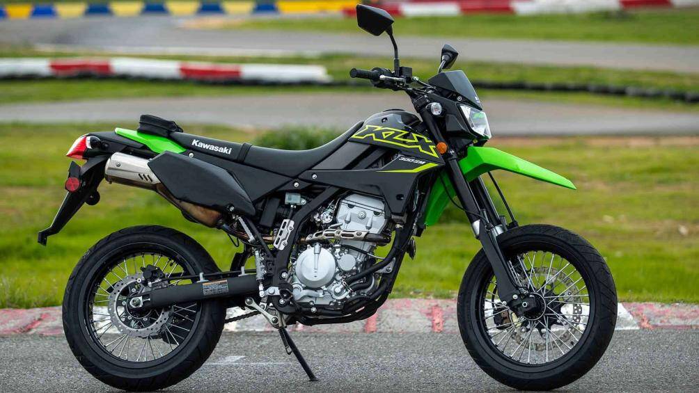 2. Kawasaki KLX 300SM 2022