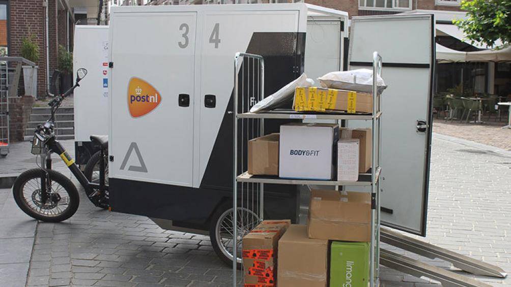 Một trong những tính năng hấp dẫn của L1 là nó có thiết kế gọn gàng nhưng lại có sức chở hàng như một chiếc xe tải lớn