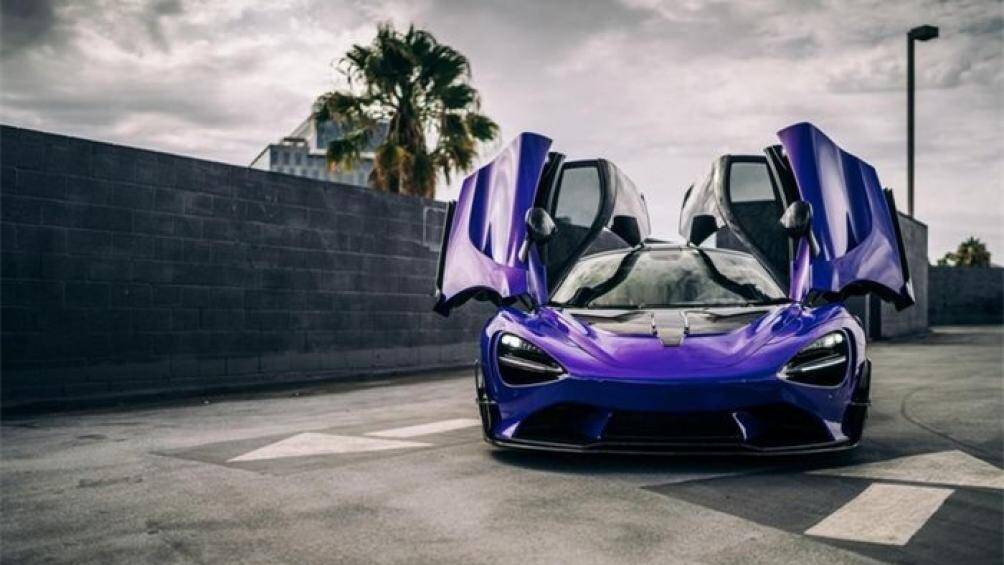 Chiếc 720S này được hãng độ Mỹ công bố giá bán lên đến 650.000 USD, cao hơn 350.000 USD so với giá bán xuất xưởng