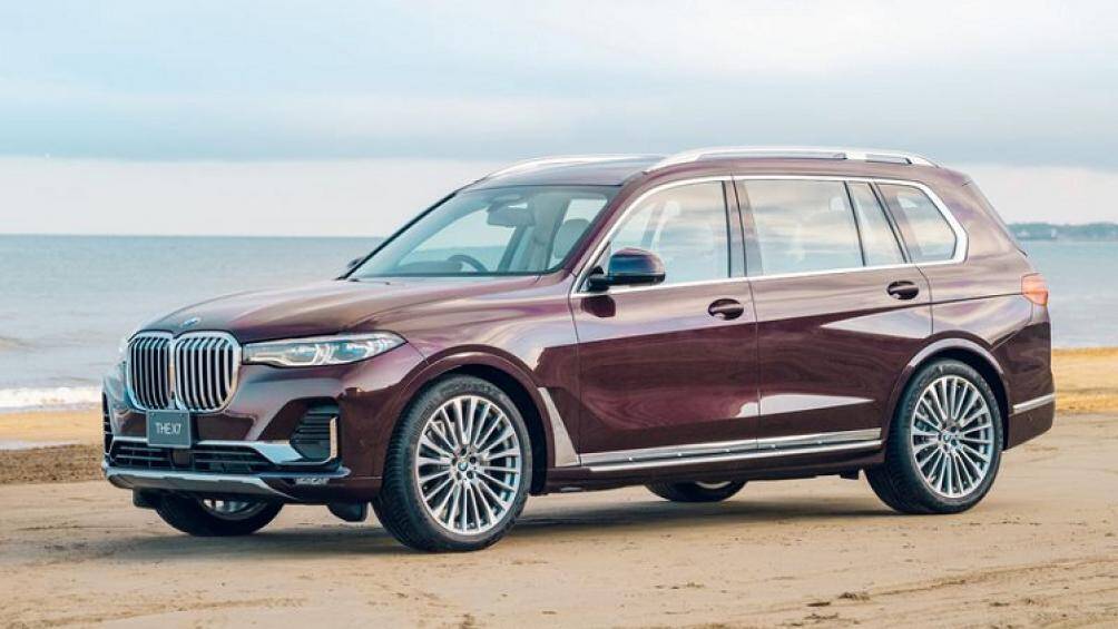 Sắc màu này lấy cảm hứng từ những viên đá quý, được tạo ra bằng cách trộn lẫn các màu tím Amethyst và thạch anh vàng Citrine