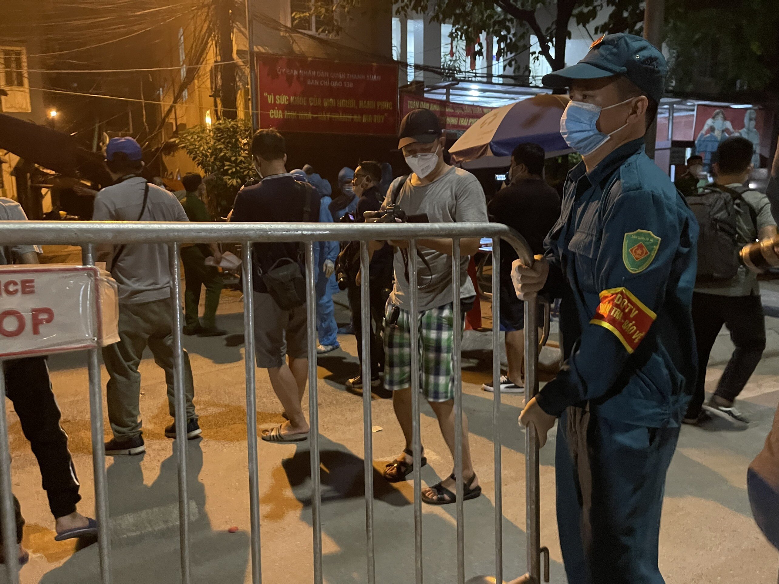 0h00 hôm nay (29/9), ngõ 328-330 đường Nguyễn Trãi, phường Thanh Xuân Trung, quận Thanh Xuân (TP Hà Nội) chính thức trở lại trạng thái bình thường mới sau hơn 1 tháng phong tỏa để phòng chống dịch.