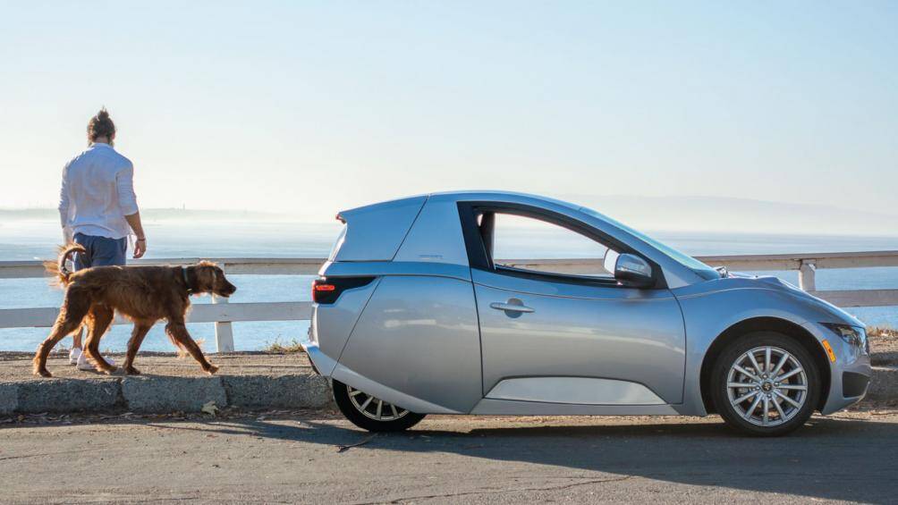 Với tốc độ tối đa 129 km/h, nó hoàn toàn có thể di chuyển trên đường cao tốc mà không lo gây trở ngại cho xe ô tô thông thường