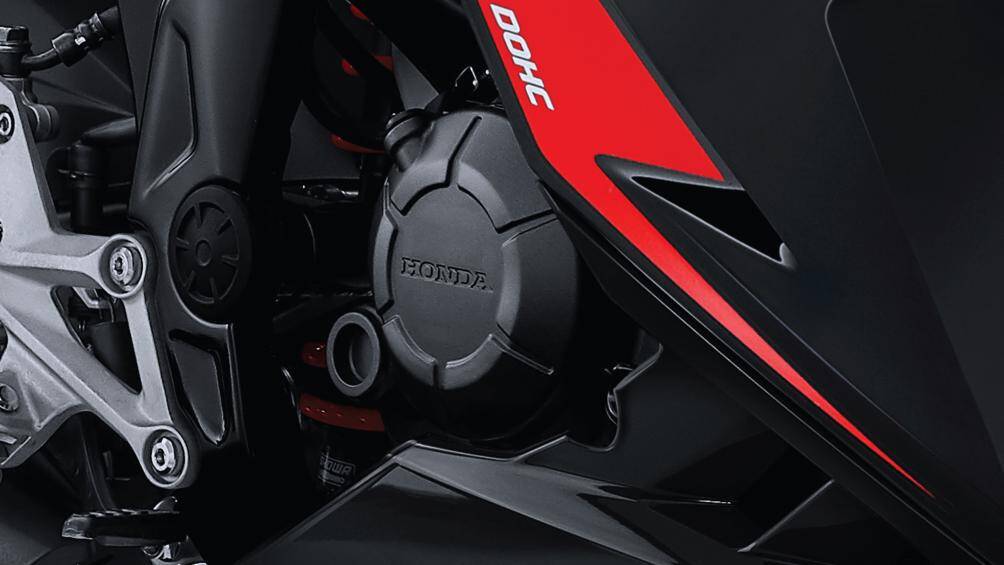 Thiết kế này hạn chế được lực cản của gió và nhờ đó tản nhiệt tốt hơn cho động cơ.