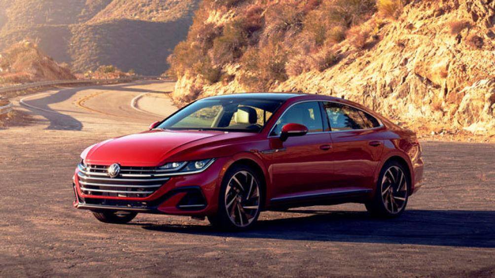 3. Volkswagen Arteon 2021 (giá khởi điểm: 38.190 USD)