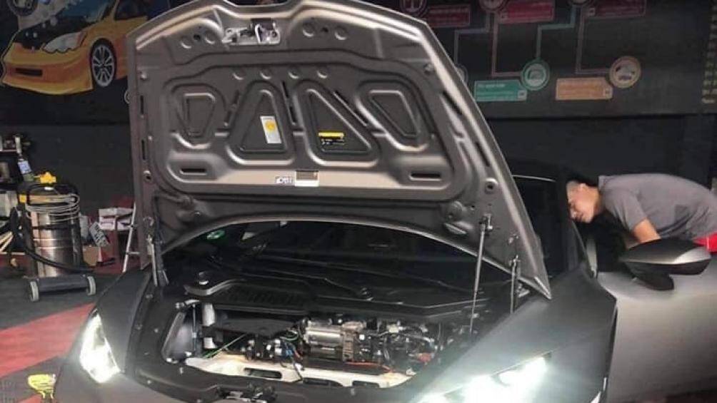 Lamborghini Huracan EVO sử dụng khối động cơ V10, hút khí tự nhiên, dung tích 5.2 lít cho công suất tối đa lên tới 631 mã lực (Ảnh: Công Khanh)