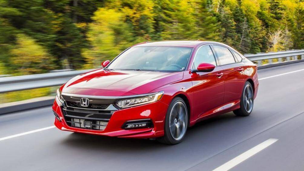 Honda Accord (1976 - nay): Từ khi ra mắt vào năm 1976, tổng cộng có 22,8 triệu chiếc Accord được bán ra tính đến năm 2019
