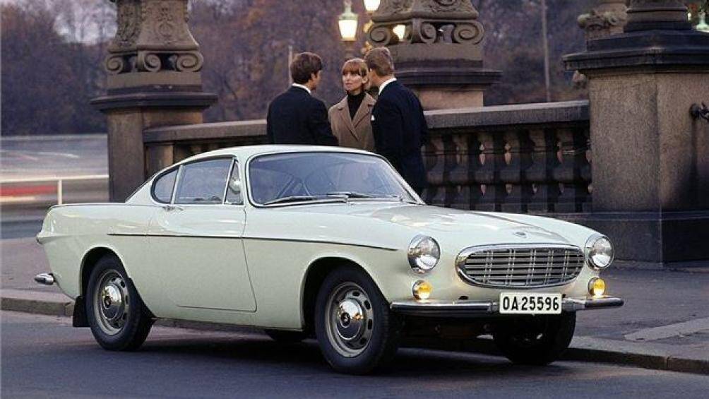 10. Volvo P1800 1961